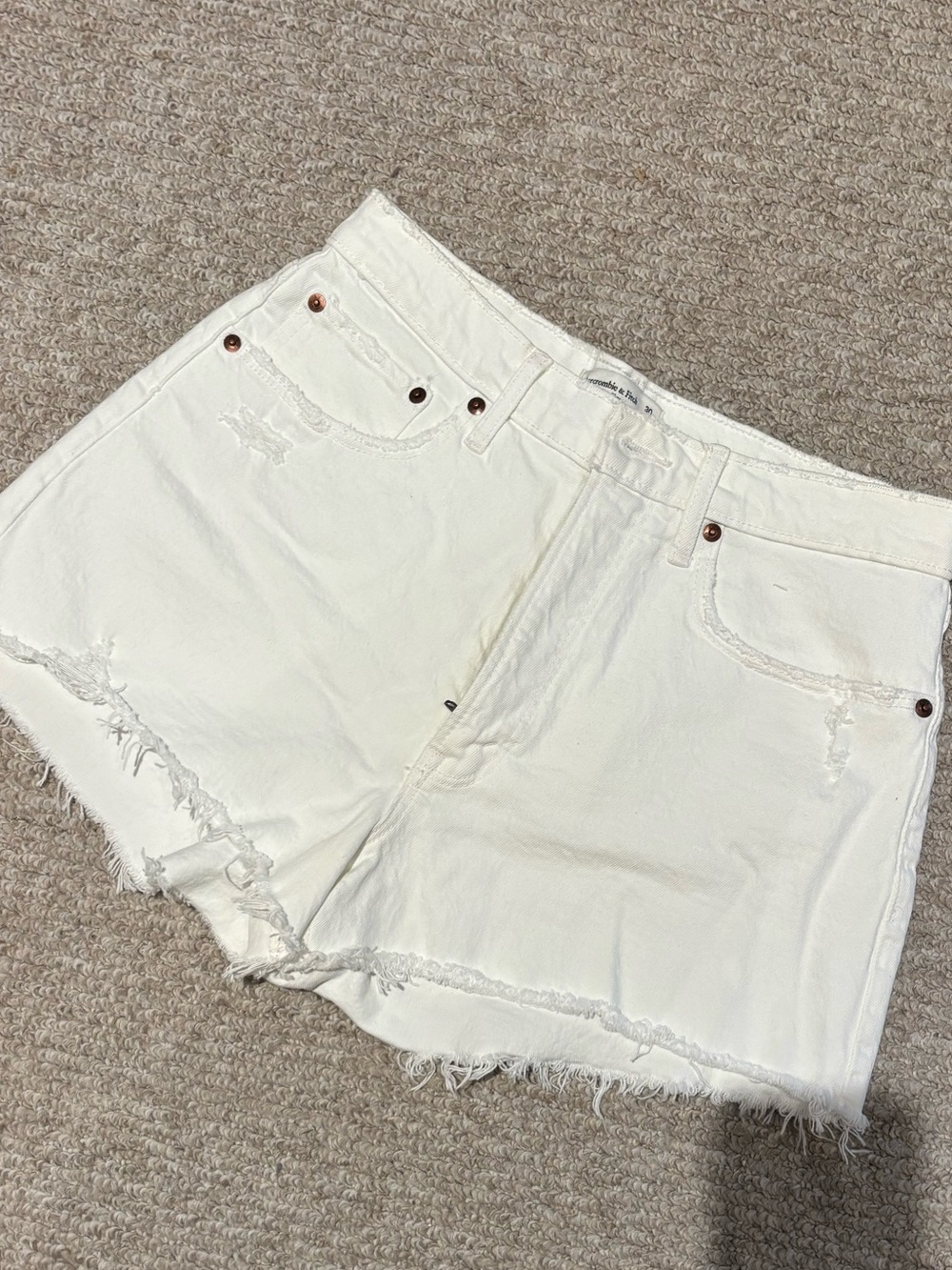 Abercrombie & Fitch White Frayed Mom Short High Rise - Curve Love